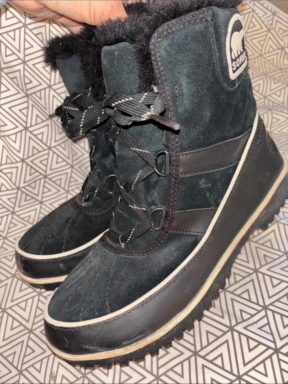 Sorel warm faux